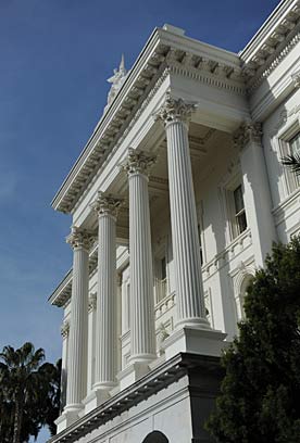 Photo of state capitol